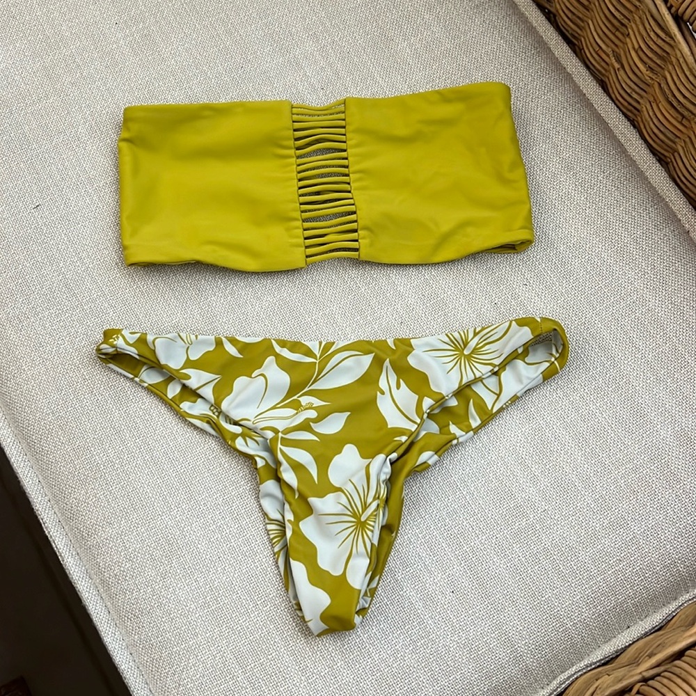 Mikoh Swimwear set